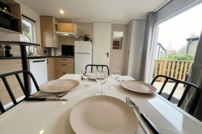 Mobil Home dans un Camping 4 en bord de mer